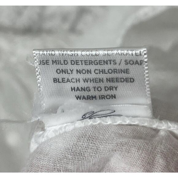 Roller Rabbit Embroidered Top Womens Large White Gauzy Ruffle Coastal Slit Back - Picture 10 of 11